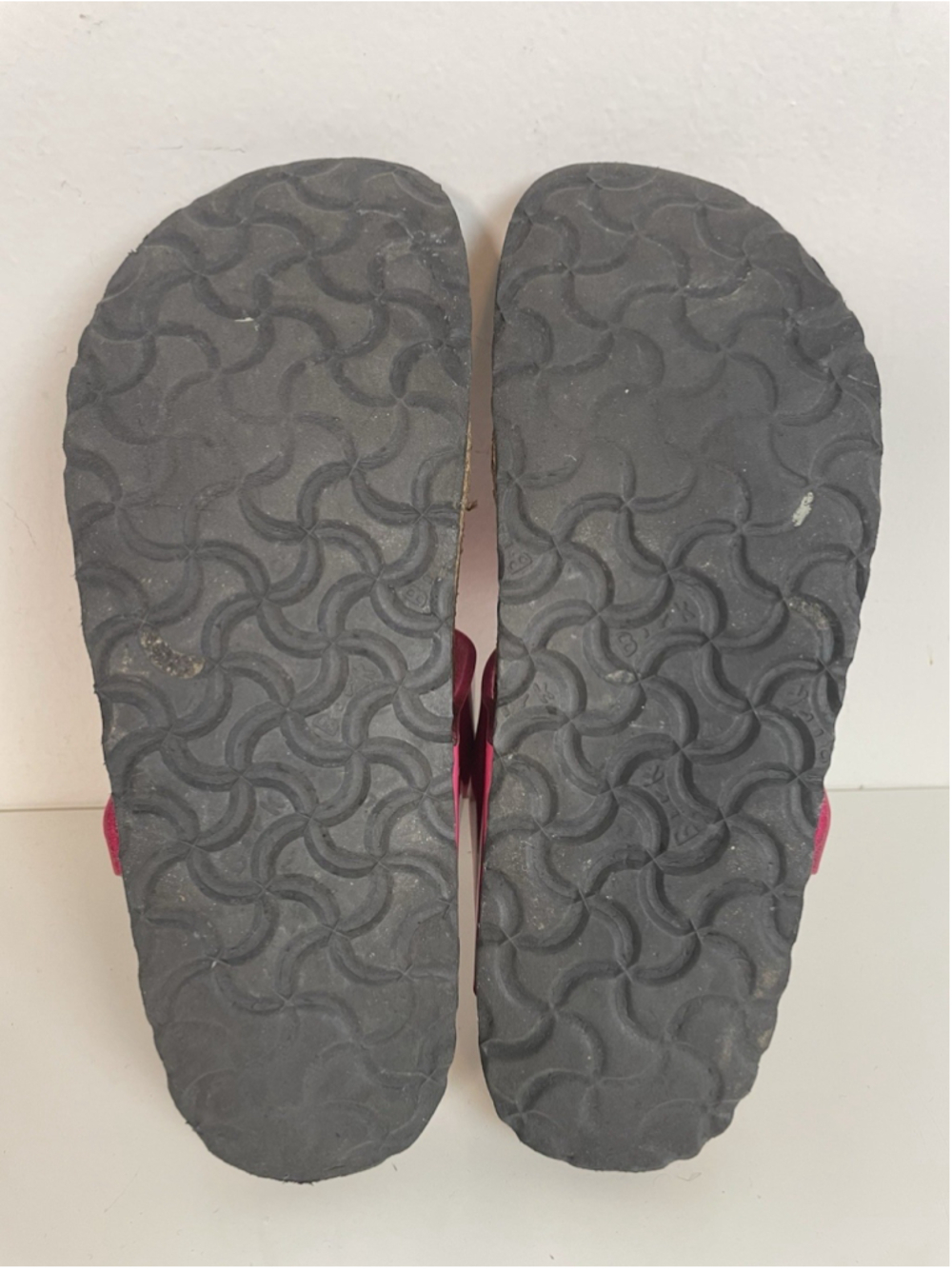 Birkenstock Gizeh Sandals Womens 37 Glossy Patent Pink Leather Fuchsia Tulip - Picture 9 of 12
